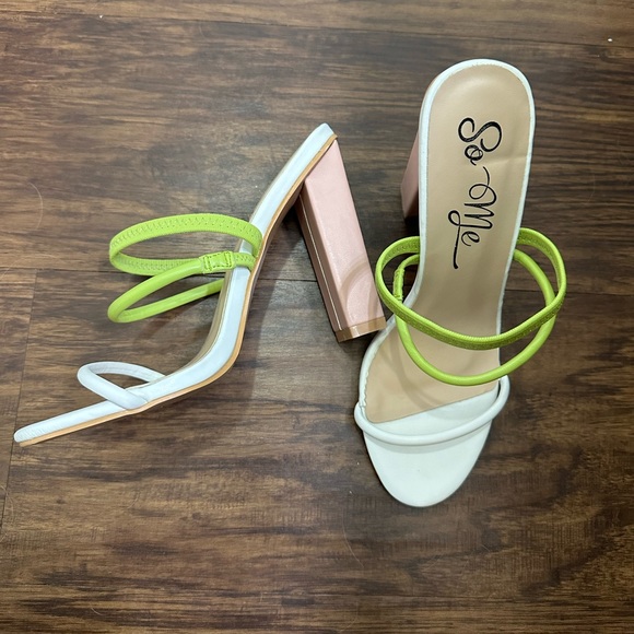 Multicolored White Block Heels size 8 perfect condition! - Picture 3 of 6